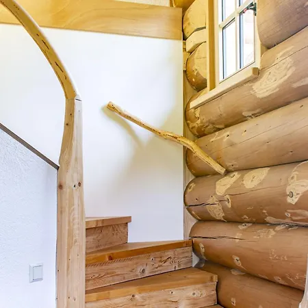 Blockhaus Almhuette Wiesenglueck *