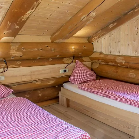 Blockhaus Almhuette Wiesenglueck Holiday home Glatten