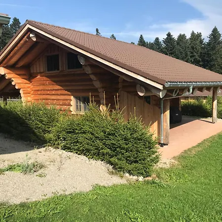 Blockhaus Almhuette Wiesenglueck